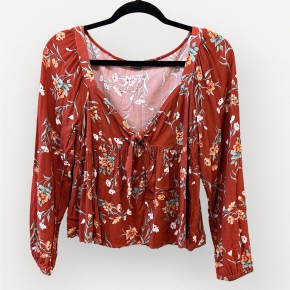 American Eagle Outfitters Tops - American Eagle Women’s Size Medium Red Orange Long Sleeve Floral Baby Doll Top